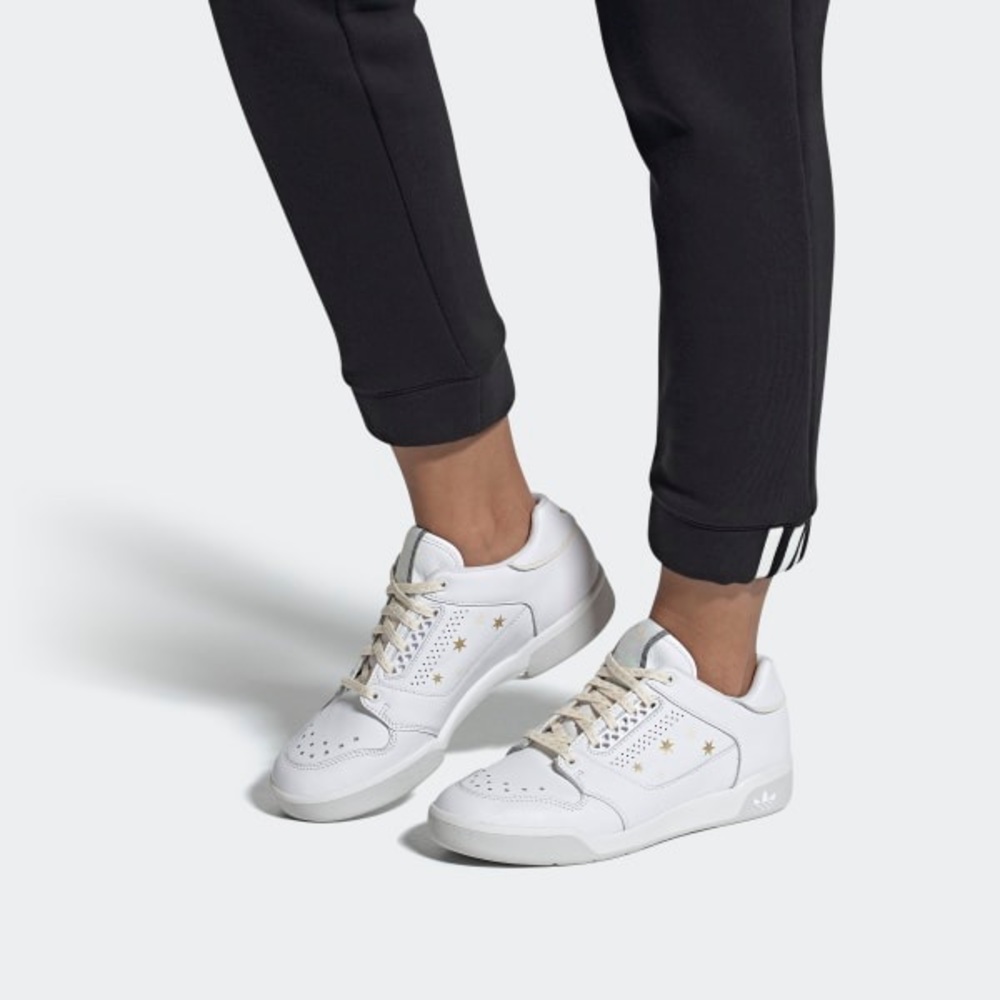 adidas slamcourt sneakers